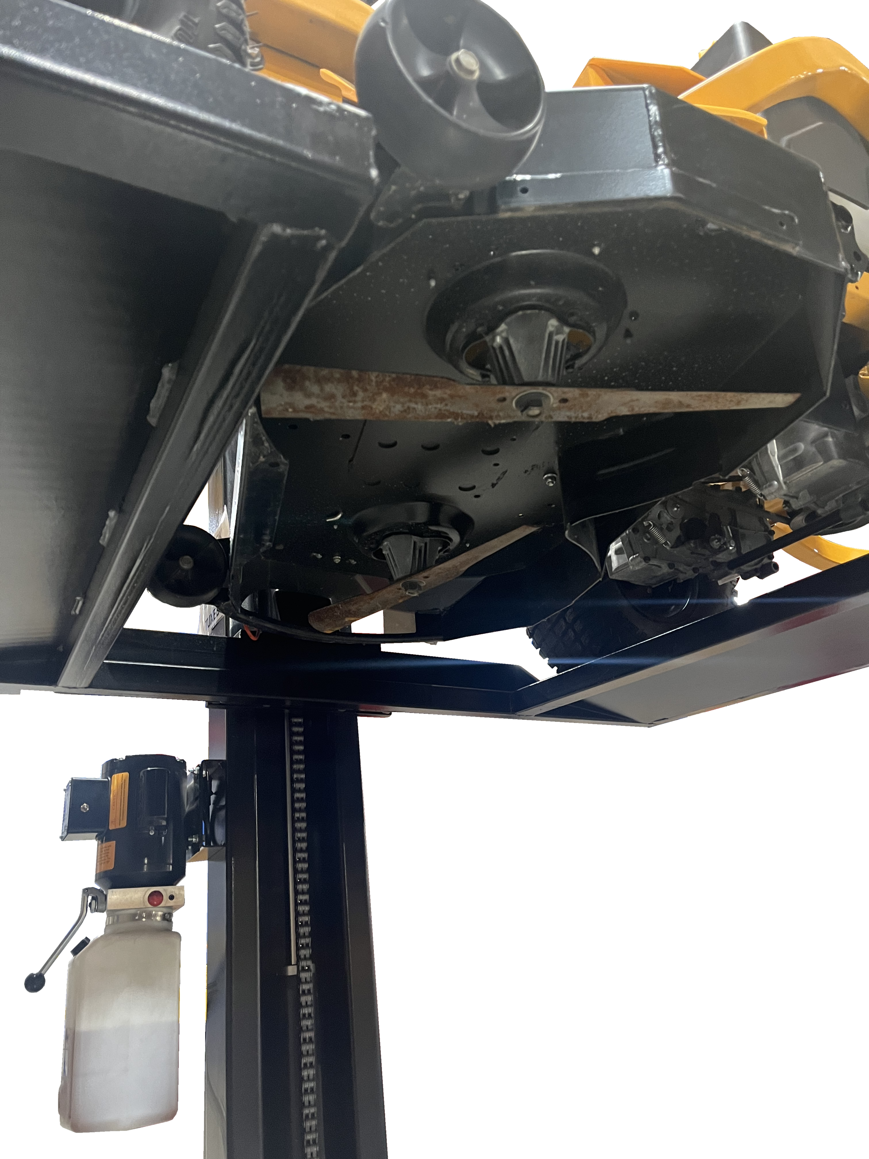 SINGLE POST PLATFORM STORAGE LIFT – Tuxedo Automotive Equipment